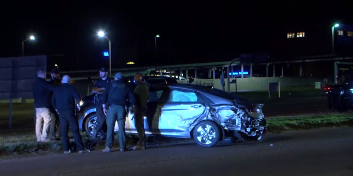 Pearl PD: Officer taken to hospital after crash during pursuit involving juveniles from North Carolina
