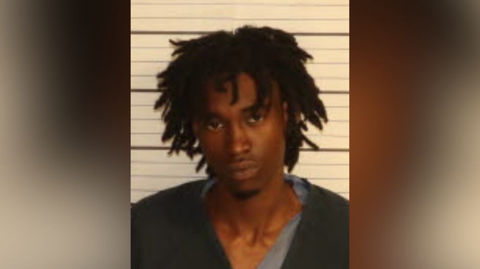 Shanadrian Lee, 21