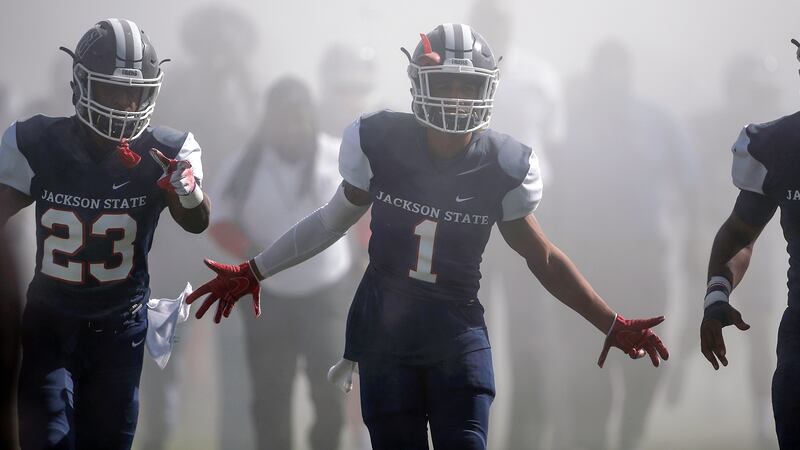 Jackson State dominates South Carolina State in season-opening win
