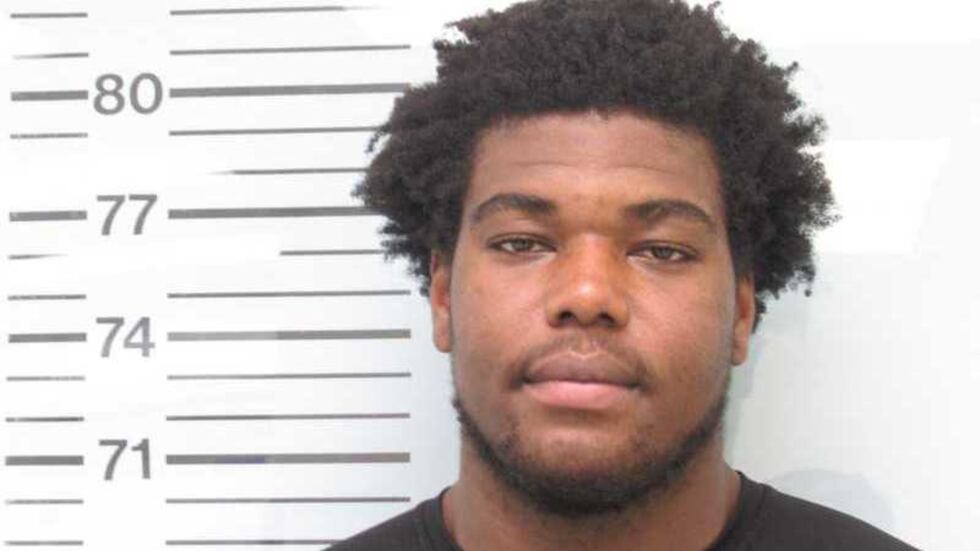 19 year-old Ole Miss defensive tackle Zxavian Harris arrested and charged with DUI