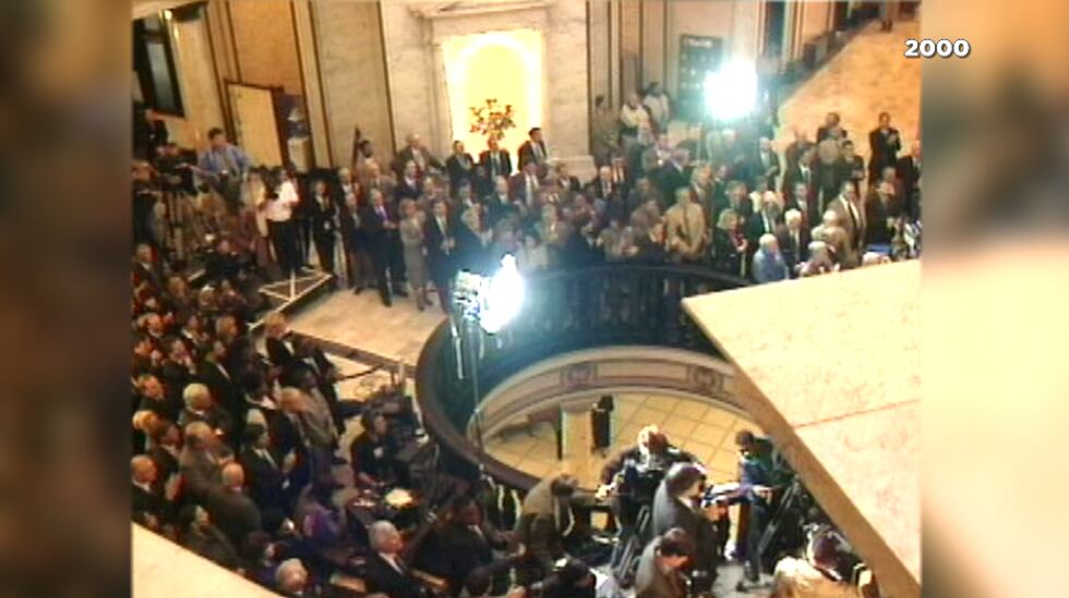 Crowd gathers in the State Capitol for official announcement