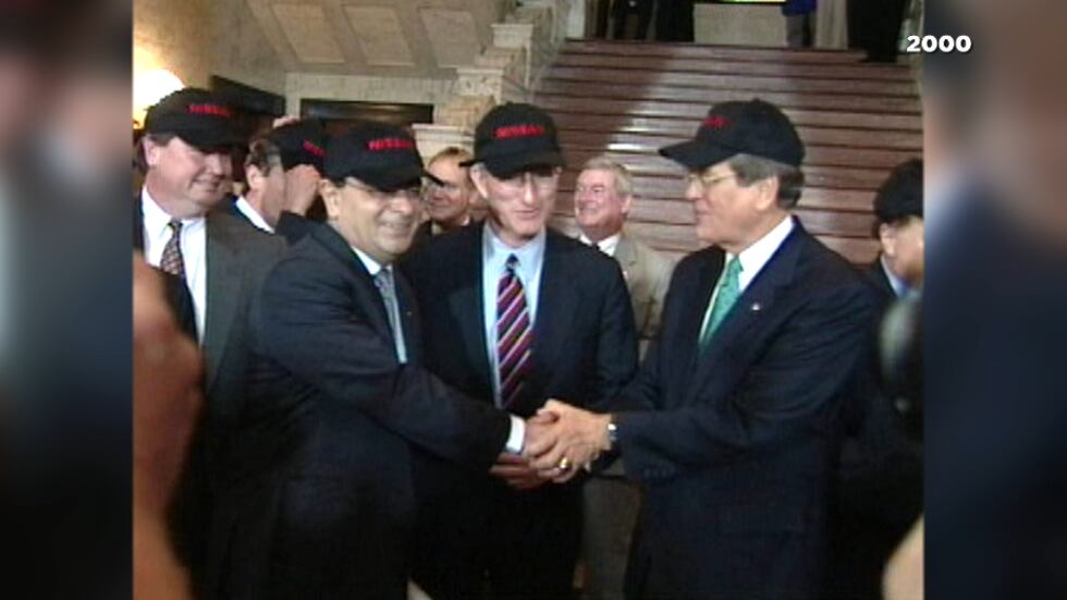 Nissan CEO Carlos Ghosn, Gov. Ronnie Musgrove and Sen. Trent Lott on the day of the announcement