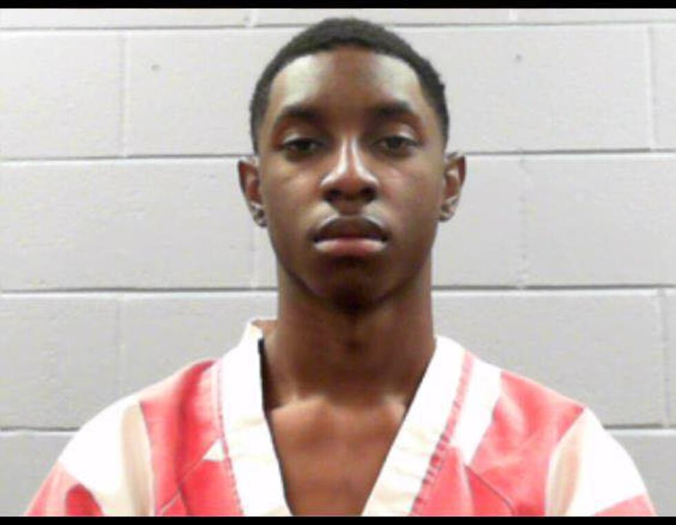 Off duty Rankin County deputy arrests two for possession and burglary